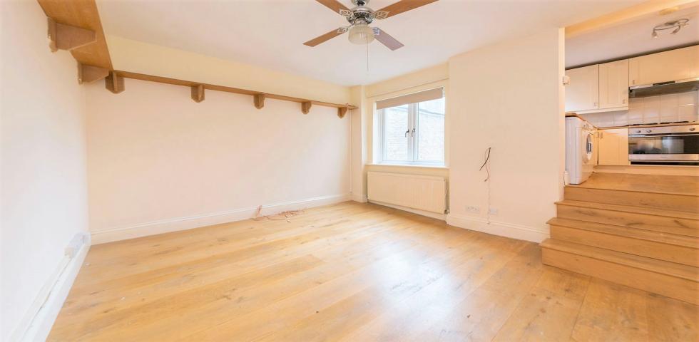 			NEW INSTRUCTION, 2 Bedroom, 1 bath, 1 reception Flat			 Victoria Road, QUEENS PARK / KILBURN